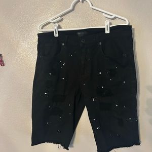 Men’s black jean shorts size (32 waist)